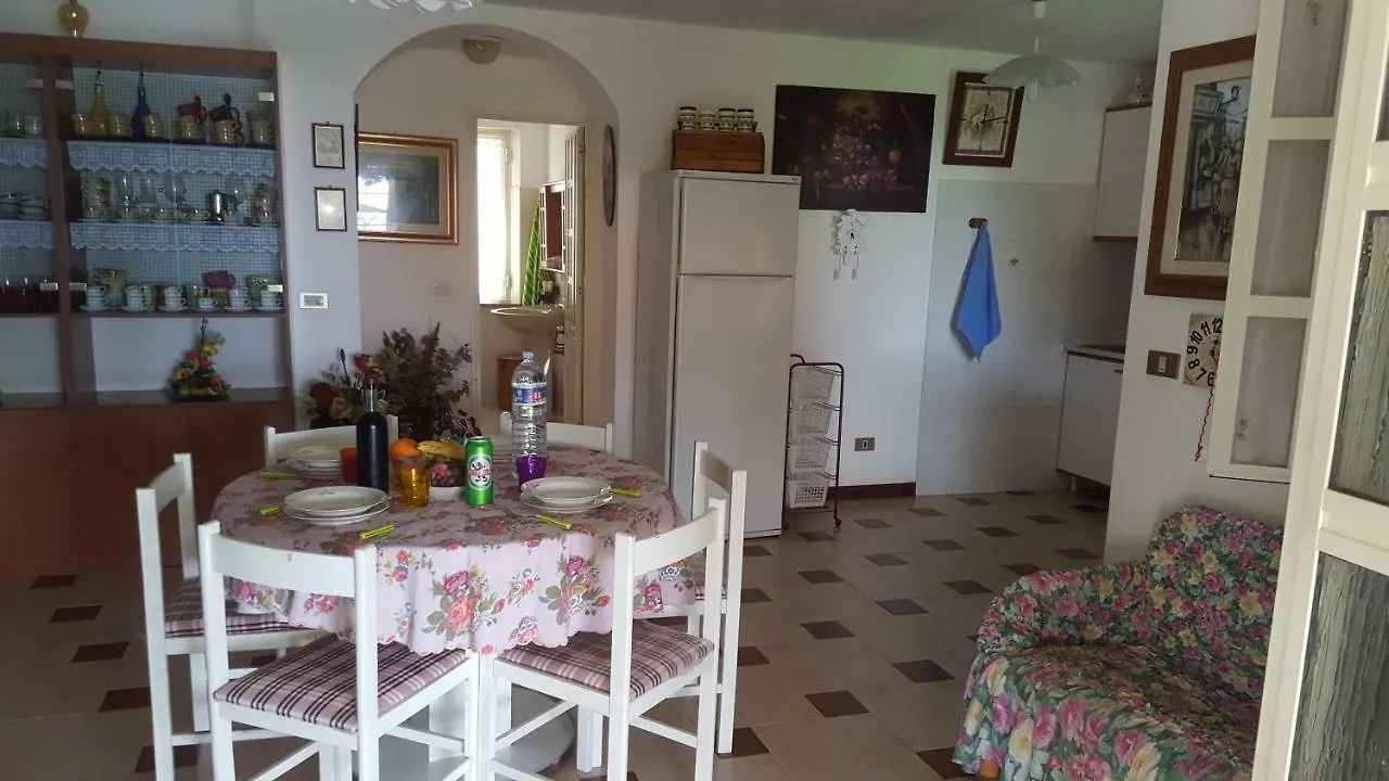 Apartamento Appartamento Bouganville Magomadas