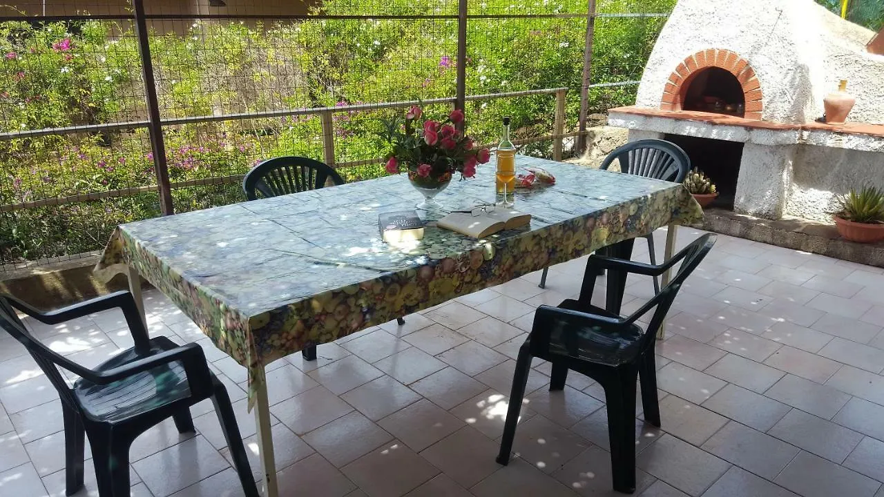 Appartamento Bouganville Magomadas Itália