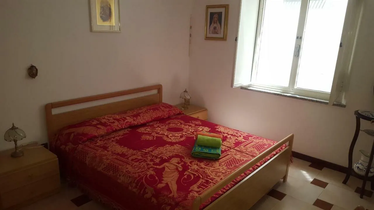 Appartamento Bouganville Magomadas Apartamento